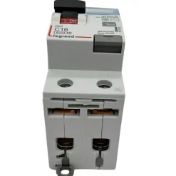 411002 Disjoncteur Différentiel 16a - 30ma - Type Ac - 1p+n - 2 Modules - Neutre à Droite - Auxiliarisable --Legrand Sale