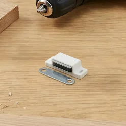 2 loqueteaux Blanc 4kg à encastrer entraxe 26^Diall Sale