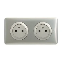 2 prises 2 P+T pré-câblées Céliane titane^Legrand New