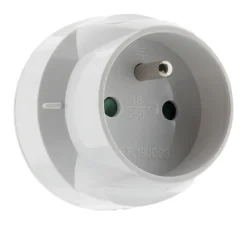 Adaptateur prise mâle 20A vers prise femelle 16A --Zenitech Clearance
