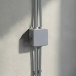 Boîte de dérivation extérieure avec 7 passe-câbles et système de verrouillage 80 x 80 x 40 mm^Diall Discount