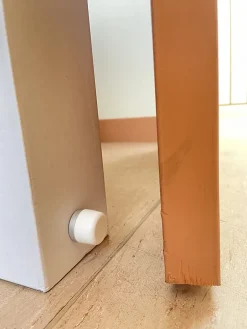 Butoir mural MADE IN FRANCE alu anodisé & bouchon amortisseur en élastomère (caoutchouc) blanc. Diamètre 30mm et longueur 25mm.-Civic Industrie Online