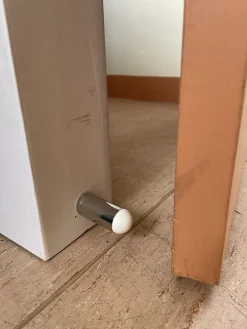 Butoirs mural MADE IN FRANCE en laiton chromé & bouchon amortisseur en élastomère (caoutchouc) blanc. Diamètre 25mm et longueur 60-Civic Industrie