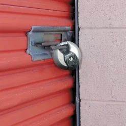 Cadenas à clé Excell M40EURT disque en acier inoxydable Ø. 70 mm hauteur de l'anse 16 mm vendu par 2^Master Lock Clearance