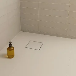 Caniveau de douche à carreler carré CIREA 20 x 20 cm, siphon anti-odeurs, drainage 36l/min, hauteur réglable^Saniverre