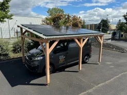 Carport solaire avec panneaux photovoltaïques design 3000-Ultrawatt Sale
