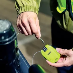 Câble antivol avec combinaison néon jaune 65cm^Abus