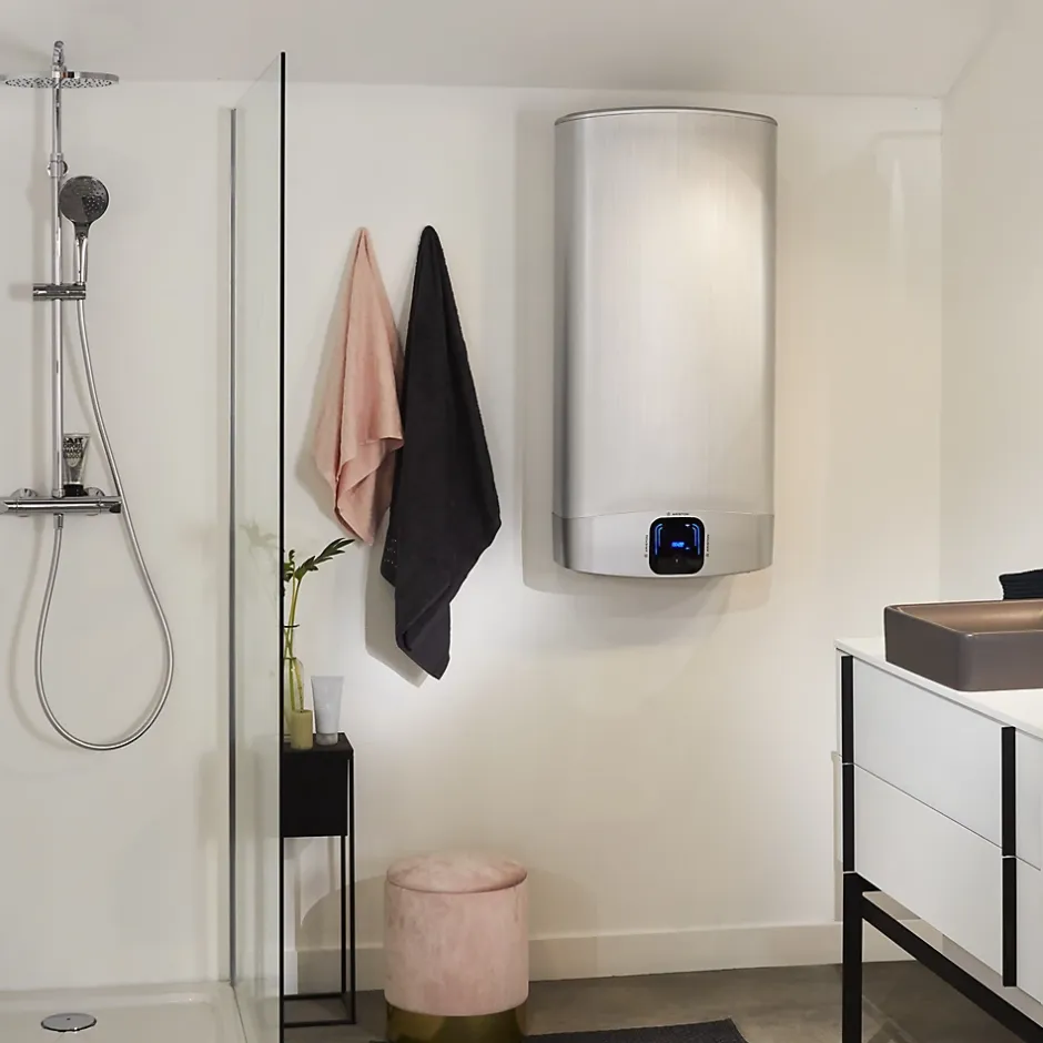 Chauffe-eau électrique plat Velis Evo Dry 65L-Ariston Clearance