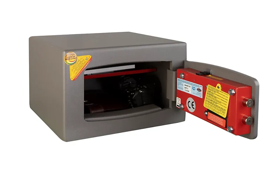 Coffre-fort à combinaison électronique digitale à fixer 2 pênes DMT/3 - 18 L -^Technomax