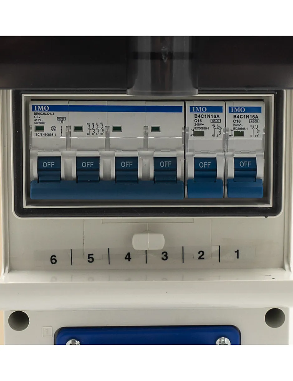 Coffret Triphasé 18/36 Kws Avec Prises^Carré Rouge New