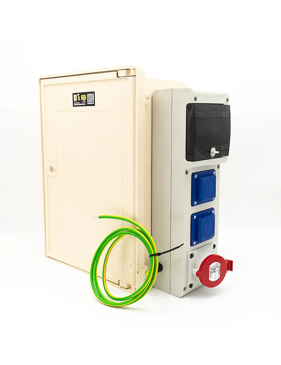 Coffret Triphasé 18/36 Kws Avec Prises^Carré Rouge New