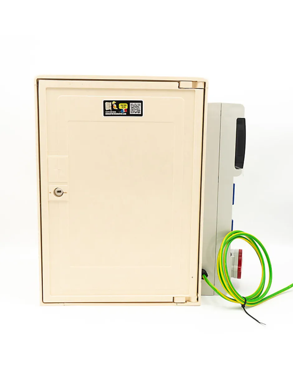 Coffret Triphasé 18/36 Kws Avec Prises^Carré Rouge New