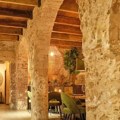 Consolidator KS Strong (25L). Compacte surfaces et murs fortement endommagés avec des glissements grès. Arrêtez la désintégration^Sopgal Hot