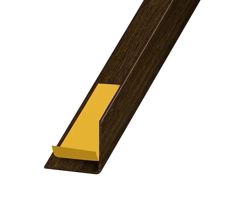 Cornière adhésive PVC wengé 30 x 30 mm, 2,5 m- Clearance