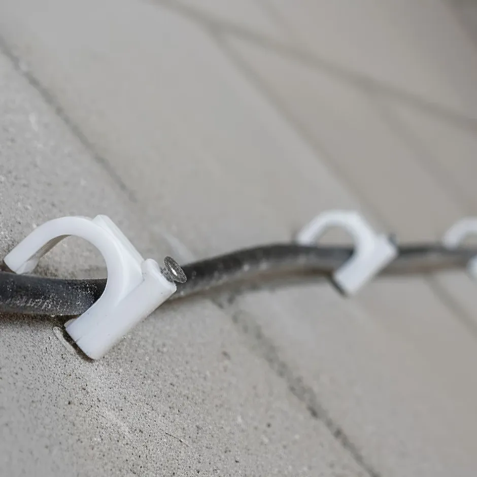 Crochets fixation / Clips de Câble ronds type FLOP fi 9 mm, blancs, boîte de 100 pcs^Horoz Electric Outlet