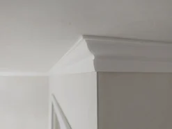 CX148 Corniche plafond - 4,5x3x200cm (h x p x L) - moulure décorative polymère Carton 8 pièces^Orac Decor New