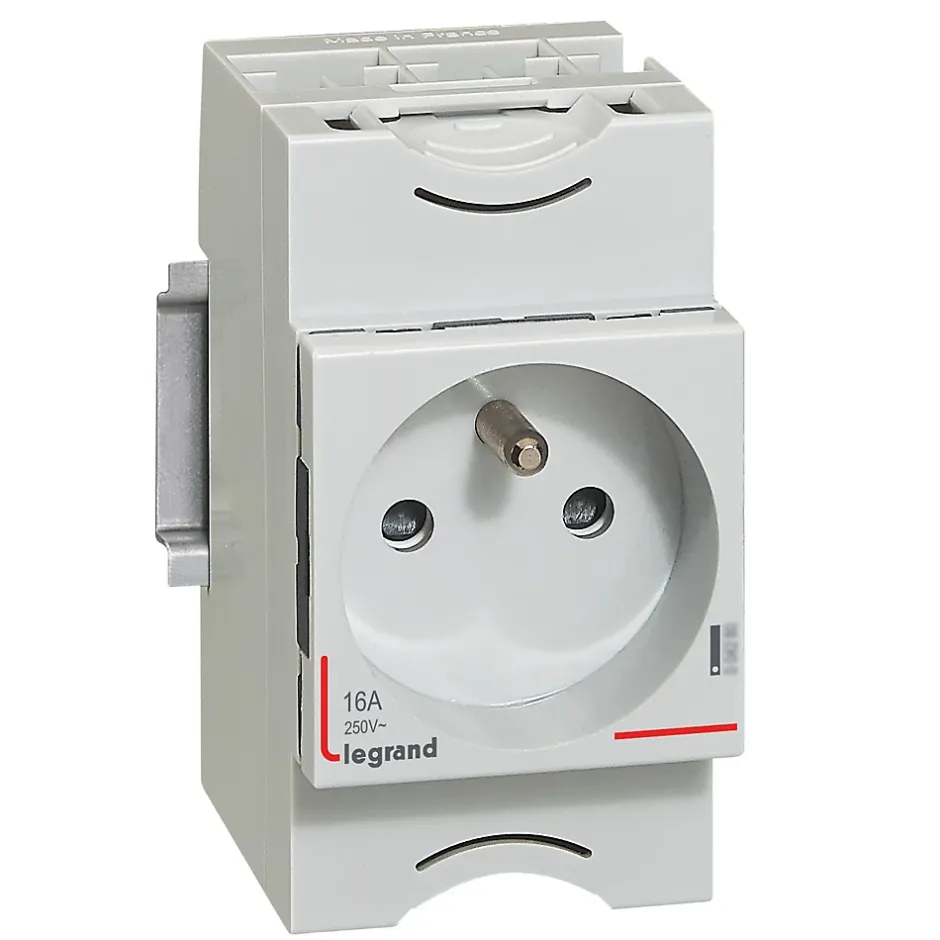 Découvrez la prise de courant modulaire .-Legrand Outlet