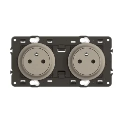Double prise de courant avec terre Céliane précablée titanium-Legrand