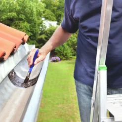 Enduit d'étanchéité noir Aqua étanche, seau de 2,5L-UHU Online