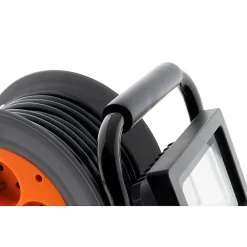 Enrouleur 4 prises + projecteur LED 15m-Zenitech