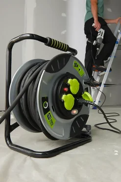 Enrouleur de chantier Diall H07RNF 3G2 5mm² 30m^Masterplug New