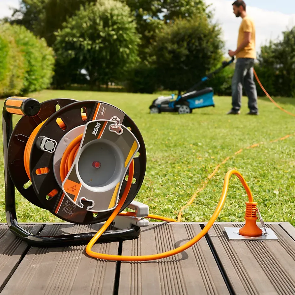 Enrouleur de jardin 22/3M H05VVF 3G1 5mm²^Diall Sale