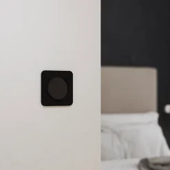 Ensemble double interrupteur + 1 prise avec terre affleurante + 1 prise USB-A+C Espen noir composable^Jacobsen Clearance