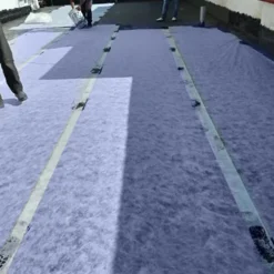 Feuille d'étanchéité Cumifelt pour terrasses (2,5m x 1m) - Empêche les fuites d'eau sur les toitures, balcons couverts...-Antihumedades Discount