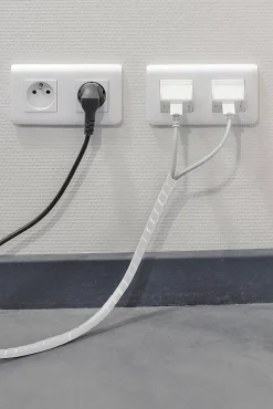 Gaine range-câbles en spirale blanc ø 9 à 80 mm x 2,5 m-Diall Clearance