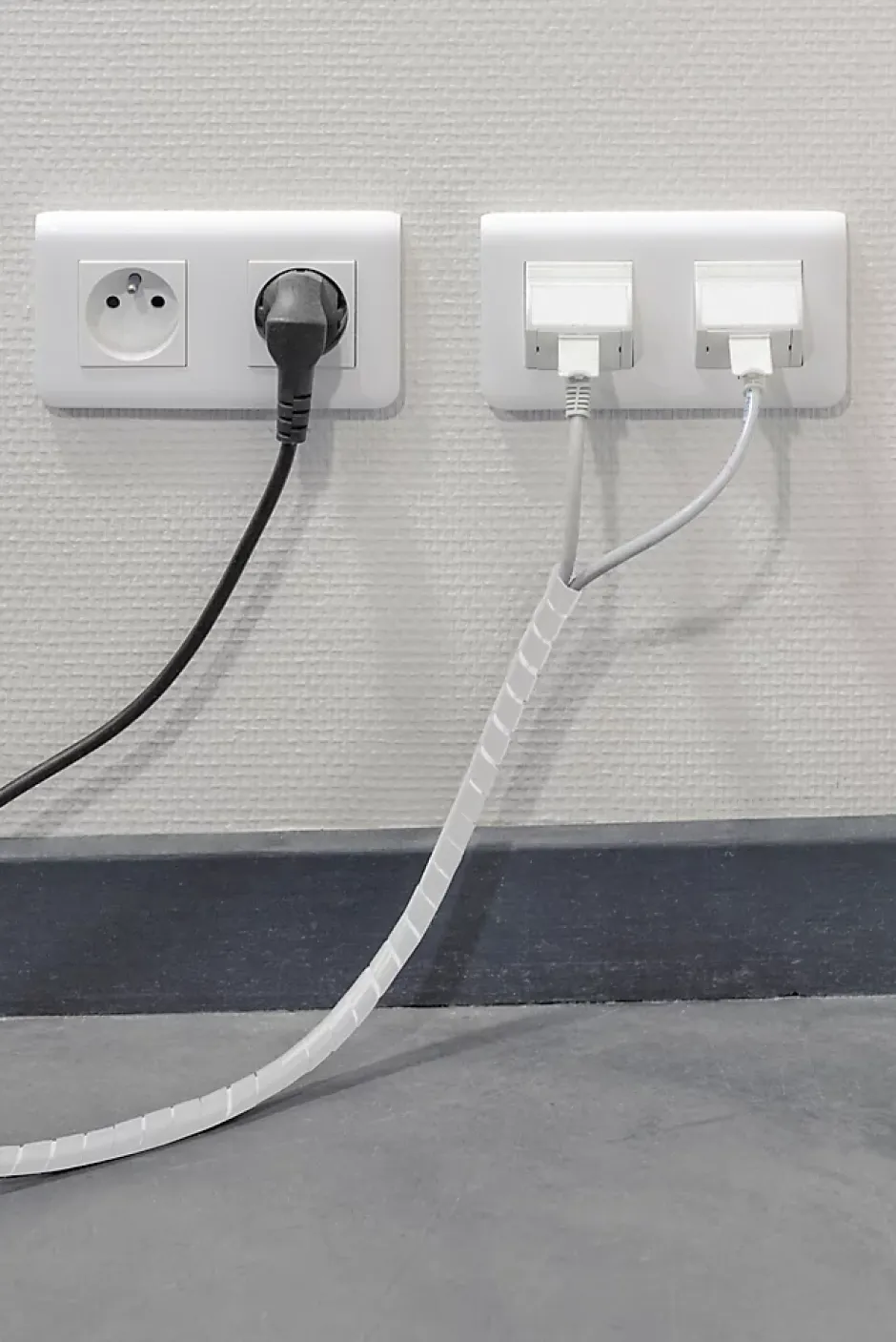 Gaine range-câbles en spirale blanc ø 9 à 80 mm x 2,5 m-Diall Clearance