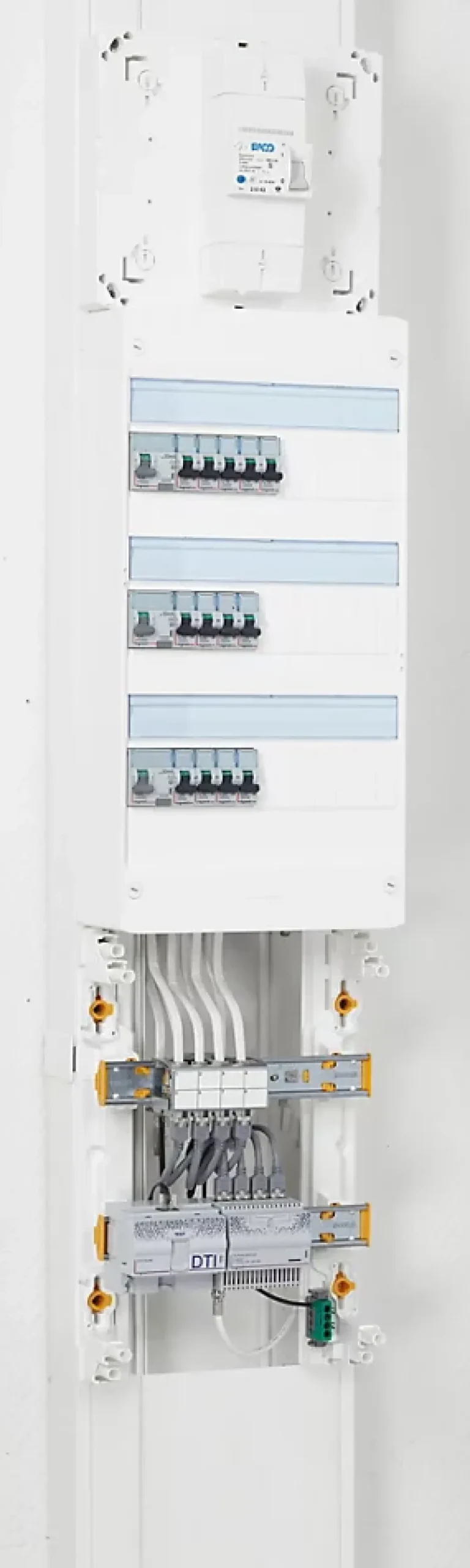 Gaine technique de logement .-Legrand Hot