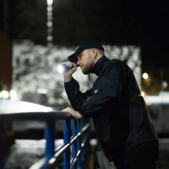 HUNTER : Lampe torche LED rechargeable 5W avec fonction zoom.-Velamp Online