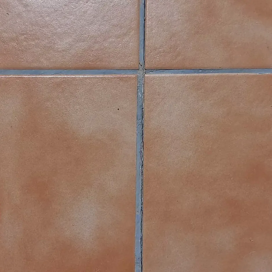 Imperméabilisation totale pour joints et coulis de ciment (5 litres). Joints de porcelaine, carrelage, faïence, brique de parement-Idroless Outlet