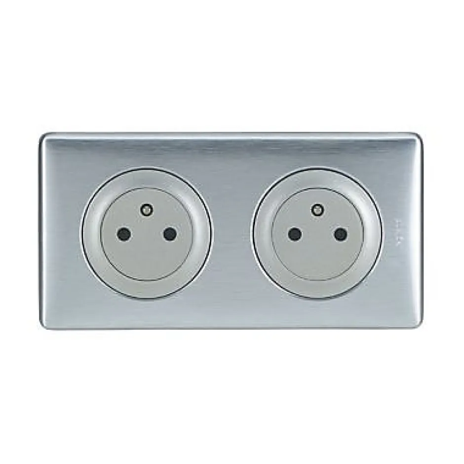 Kit double prises avec terre Pré-câblées Céliane aluminium-Legrand Outlet