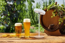 Lampe de table LED à accu magnétique pour l'extérieur et l'intérieur, en métal et plastique blanc, hauteur 36 cm-Näve