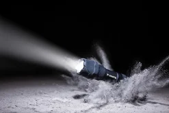 Lampe torche indestructible F10 Pro 300 lumens^Varta Outlet