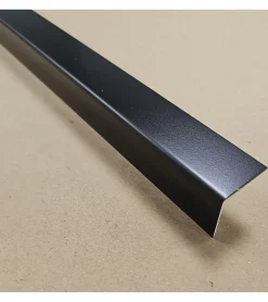 Lot 5 Cornières d'angle RAL 9005 Sat Noir - épaisseur 1mm - Long 150 cm (4 cm x 4,5 cm )-Alucouleur Outlet