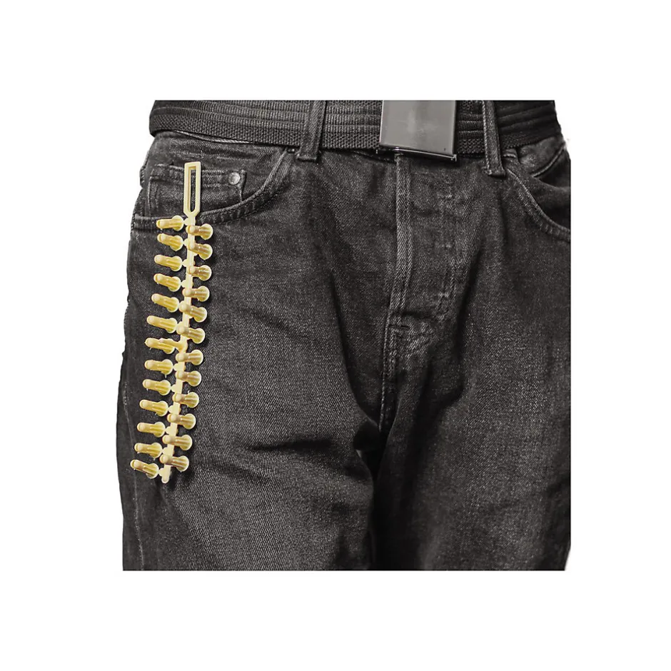 Lot de 175 Chevilles universelles en GRAPPE : 100 pces Diam6X25 + 75 pces Diam8X32^Crampon Outlet