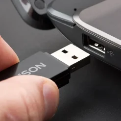 Lot de 4 Piles AA - LR06 Li-ion 1,5V rechargeables par USB-C avec câble multi USB - 520300-Thomson