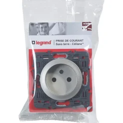 Mécanisme de prise de courant sans terre Céliane 16A titane^Legrand