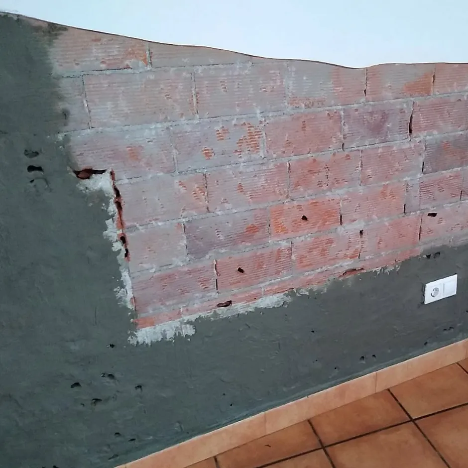 Mortier sec anti-sel (5 kg). Crée une couche isolante sur le mur qui empêche l'apparition de taches de sel causées par l'humidité-Idroless Outlet