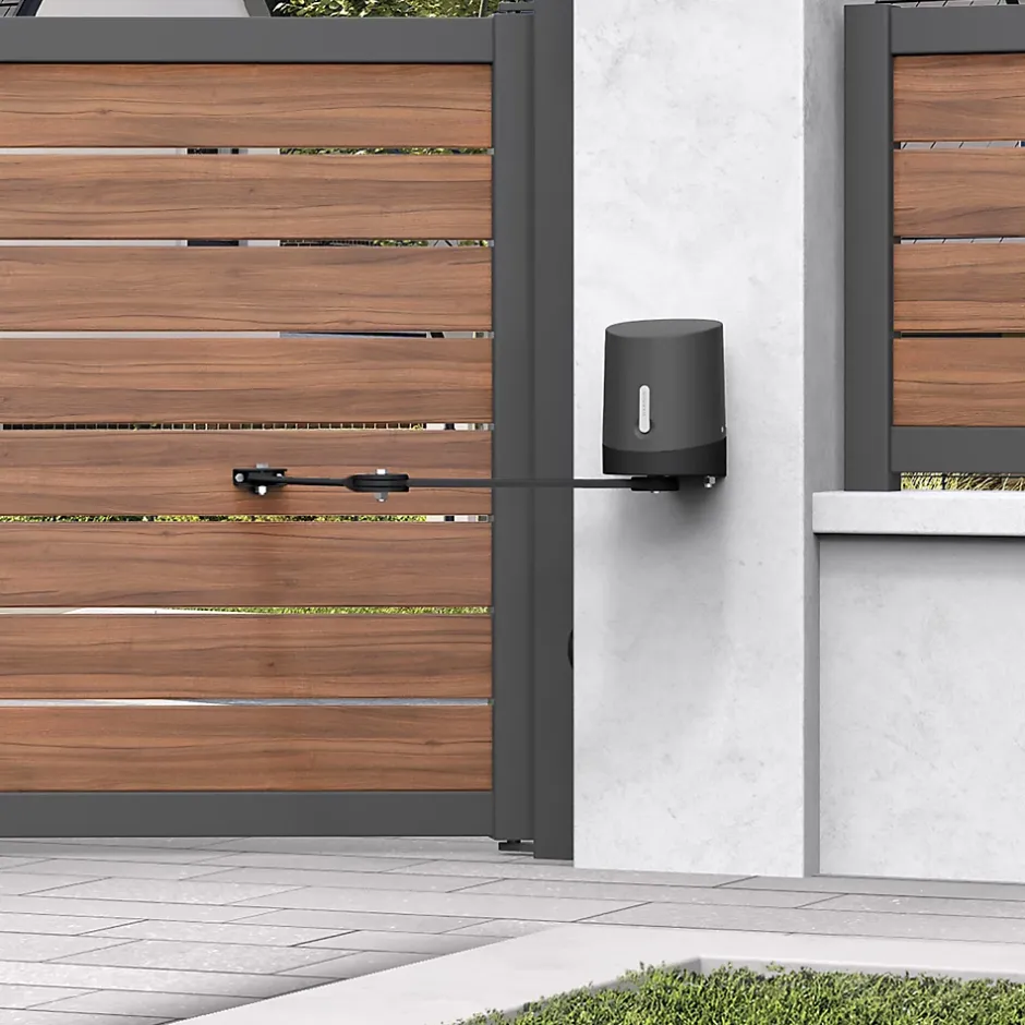 Motorisation Solaire pour portail à battants ORANE510 + Digicode + 2 télécommandes supplémentaires (4 en tout)^Avidsen Discount