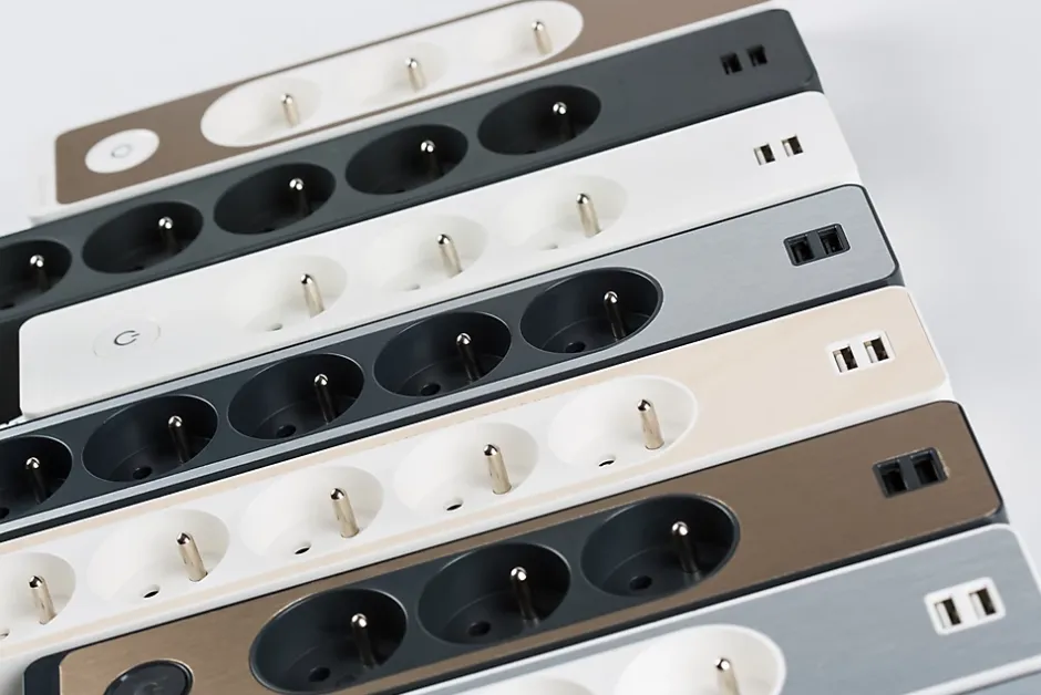 Multiprise 5 prises + 2 usb Odace blanc 1.5 m-Schneider Electric New