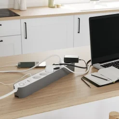 Multiprise 6 prises + 2 USB 1.5 m blanche-Jacobsen Clearance