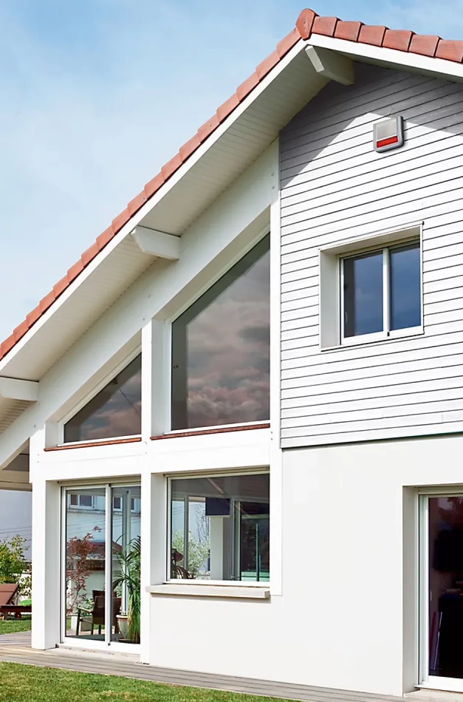 Pack alarme Précision sirène GSM DIAG04CSF + Détecteur d'ouverture DIAG39APX + Télécommande multifonction AL41ACK^Diagral Outlet