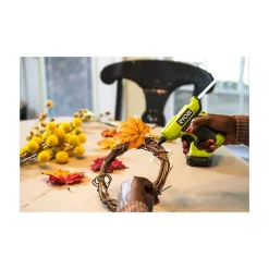 Pack Pistolet à colle 18V One+ RGLM18-0 - 1 Batterie 2.5Ah - 1 Chargeur rapide RC18120-125^Ryobi Clearance