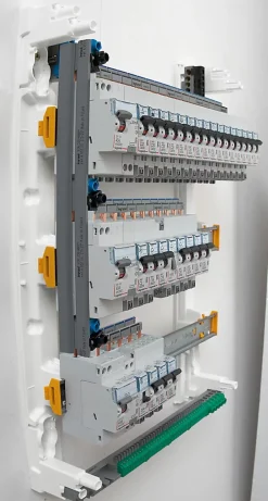 Peigne d'alimentation verticale 3 rangées-Legrand Clearance