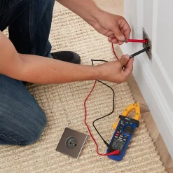 Pince ampèremétrique MS2009A CAT III 600 A - 600 V l.35 x P.78 x H.218 mm^Diall