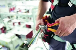 Pince d'installation Wiha TriCut Professional electric - 170 mm - 38853^4M Clearance