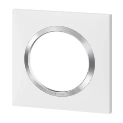 Plaque de finition 1 poste Dooxie 6 008 41 coloris blanc mat avec bague effet chrome l.87 x P.10 x H.87 mm^Legrand Outlet